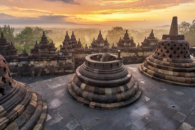 1 Day Yogyakarta tour ( Borobudur temple, Merapi Lava Tour, Prambanan Temple) - What to bring so the day doesn’t feel like a scramble