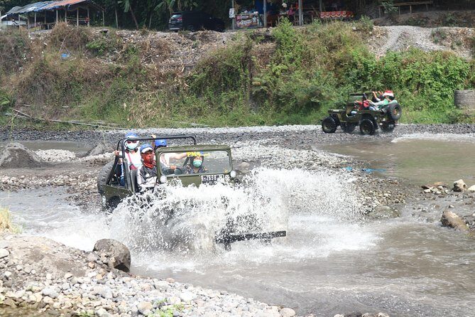 1 Day Yogyakarta tour ( Borobudur temple, Merapi Lava Tour, Prambanan Temple) - Stop 1: Borobudur Temple, village views, and sunrise-style timing