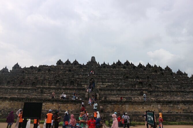 2-Day Java Tour from Bali Including Yogyakarta and Borobudur Temple - Price and logistics: what you’re paying for (and what you aren’t)