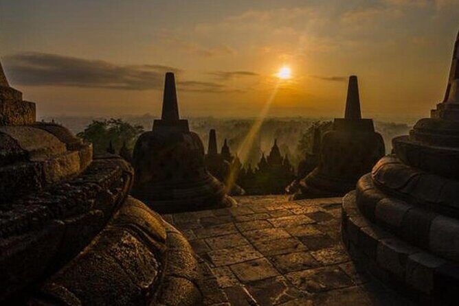 Borobudur Climb To the top & Prambanan Temple All Inclusive Tour - A smart one-day plan: Borobudur and Prambanan in the same outing
