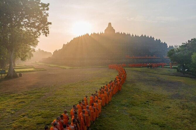 Borobudur Climb To The Top, Prambanan Temple And Ramayana Ballet - A full-plate day between two UNESCO icons and the Ramayana Ballet