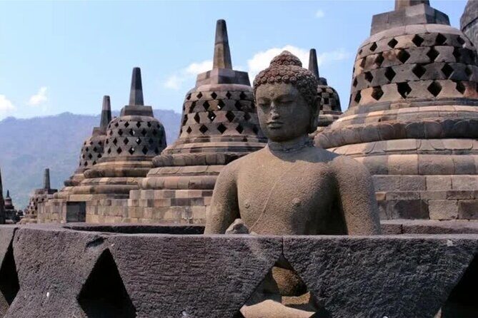 Borobudur Sunrise, Mt. Merapi & Prambanan Day Tour with Entry Fee - Group size and pacing: why it feels smooth