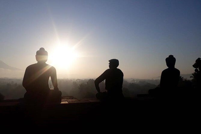 Borobudur Sunrise Tour-Special Package - A 3:30am start that actually works for Borobudur