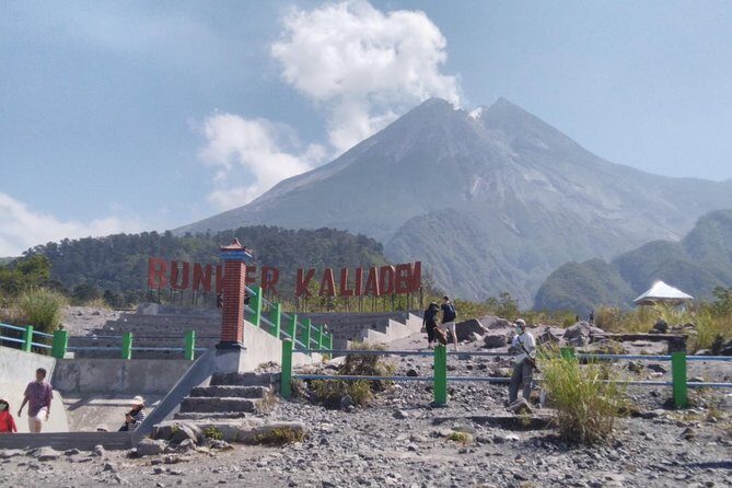 Borobudur(climb up), Merapi Volcano and Prambanan Temple Tour - Timing, stamina, and how to enjoy every stop