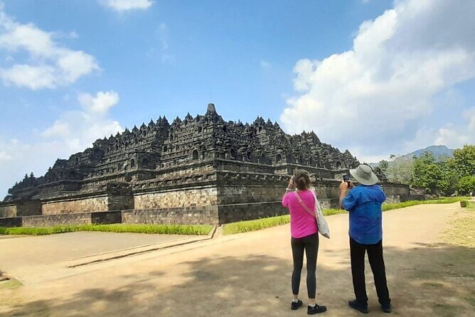 Borobudur,Prambanan and Merapi Volcano Tour . - Transportation and timing: how the day will feel