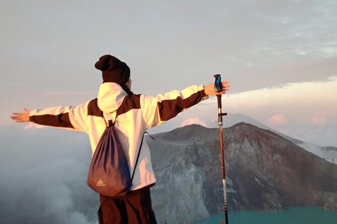 From Yogyakarta: Borobudur, Bromo and Ijen Tour 3-Day with Train - Ijen Crater Morning: Paltuding Start, Crater Hiking, and Finishing at Ketapang