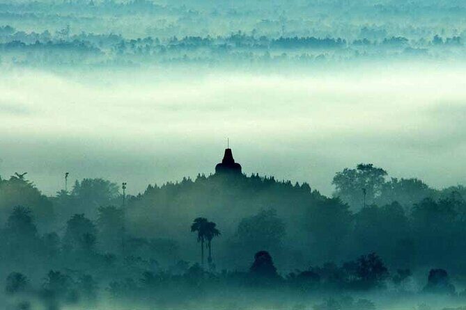 From Yogyakarta: Borobudur &Prambanan-Bromo-Waterfall-Ijen 6 Days - Day 6: Ijen blue fire at midnight, with permits and safety gear