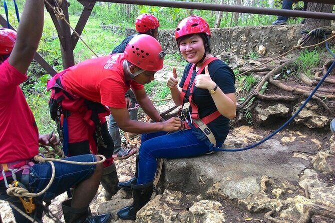 From Yogyakarta: Jomblang Cave with Hotel's Transfer 1 Day - The vertical descent and the 9:30–11:00 timing window