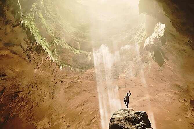 From Yogyakarta: Jomblang Cave with Hotel's Transfer 1 Day - Lunch option and the climb back: 11:00–12:00 plus a little real effort