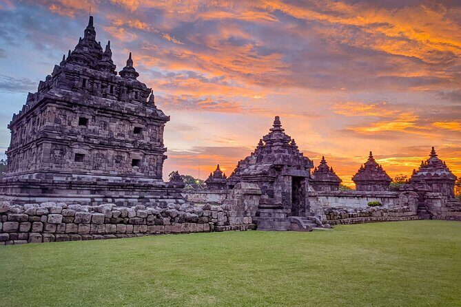 Hidden Gems Temples Tour - Stop 4: Barong Temple and Medang Kingdom links