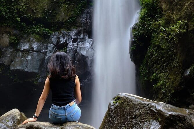 Hidden Waterfall & Selogriyo Rice Terraces Trek from Yogyakarta - Getting From Yogyakarta: The Long Drives That Make It Worth It
