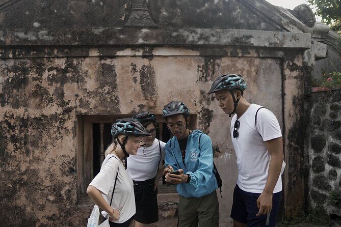 Jogja Hidden Gems - Cycling Tour - Getting Ready at MOANA Hub in Prawirotaman
