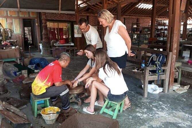 One Day Tour Yogyakarta - Stop 1: Borobudur Temple with time to actually explore