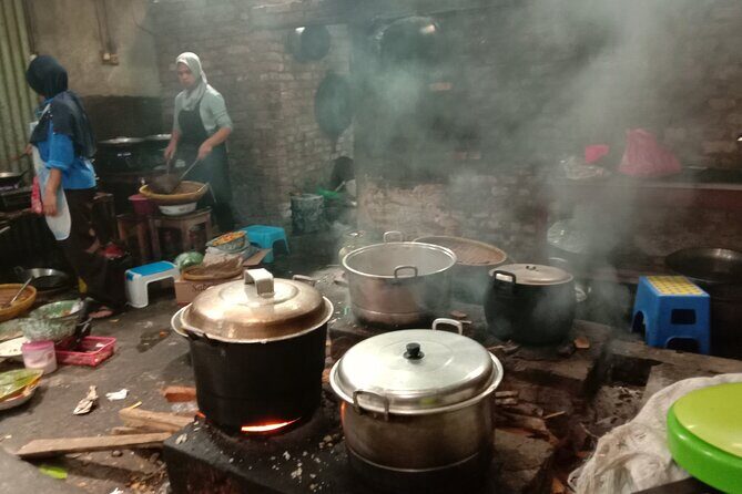 Private Half-Day Tea Village Discovery with lunch in Yogyakarta - Morning pickup and the Menoreh hills drive