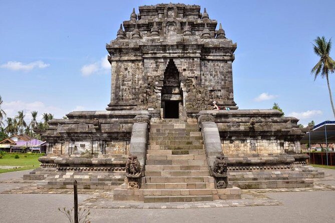 Punthuk Setumbu Sunrise, Borobudur Temple & Merapi Lava Tours - Merapi by 4WD: up close with Banker, Sisa Hartaku, and Alien Stone