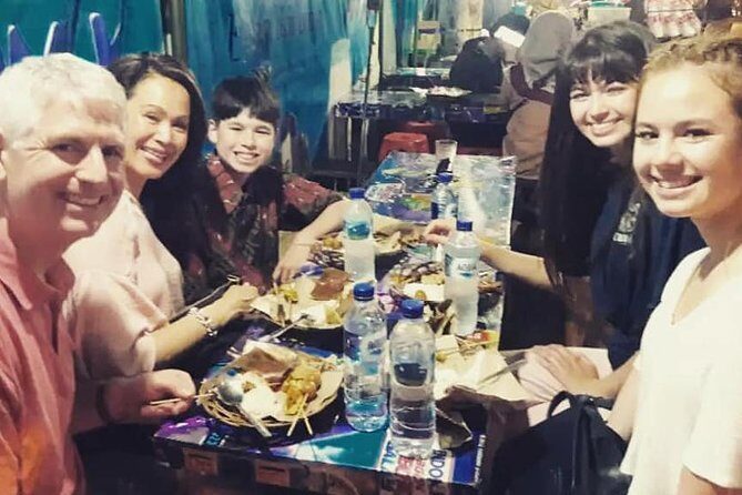 Small-Group Walking and Food Tour by Night in Yogyakarta - Jamu Jawa Tradisional Lugu Murni: Herbal Drink With Local Culture