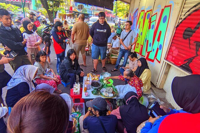 Yogyakarta Culinary&Walking Tour with English/France/Italy guide - Starting at Gudeg Yu Djum Wijilan: Yogyakarta’s Signature Start