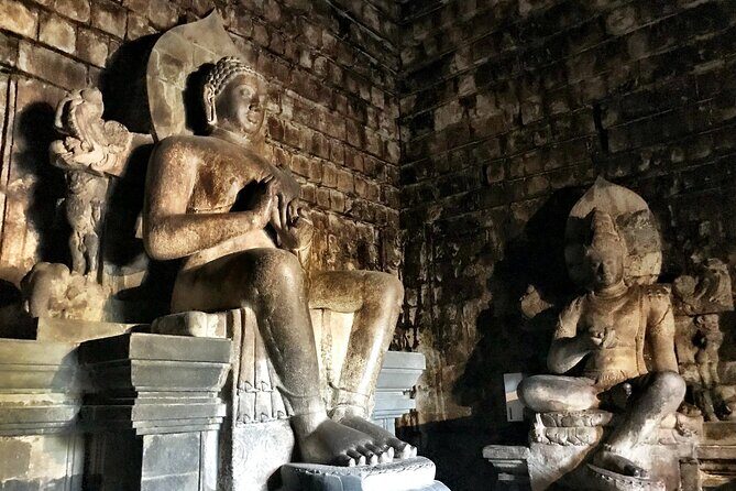 Yogyakarta Day trip Borobudur & Prambanan Temples - Mendut and Plaosan: why the side stops matter
