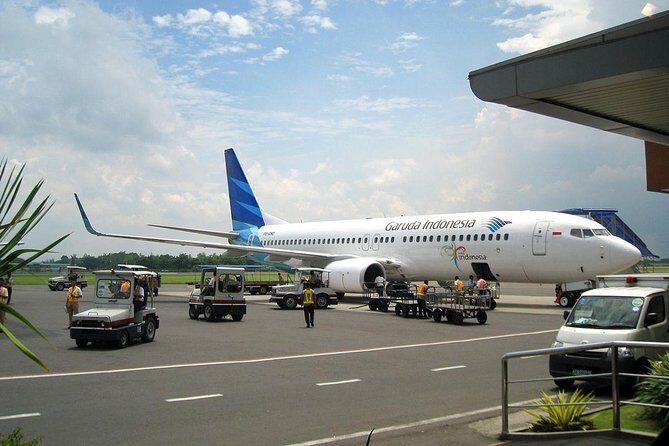 Yogyakarta International Airport to Hotel - Arrival Transfer - Door-to-door comfort: what the A/C ride and English driver add