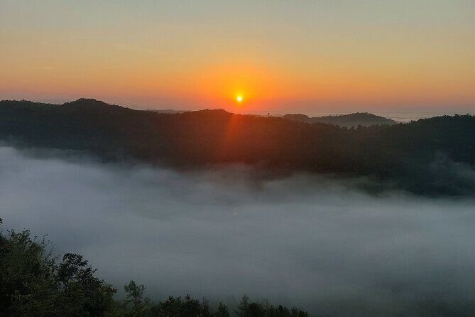 Yogyakarta: SUNRISE Above Cloud & Explore UNESCO Temples w/ GUIDE - Early start: hotel pickup that beats the school-trip crush
